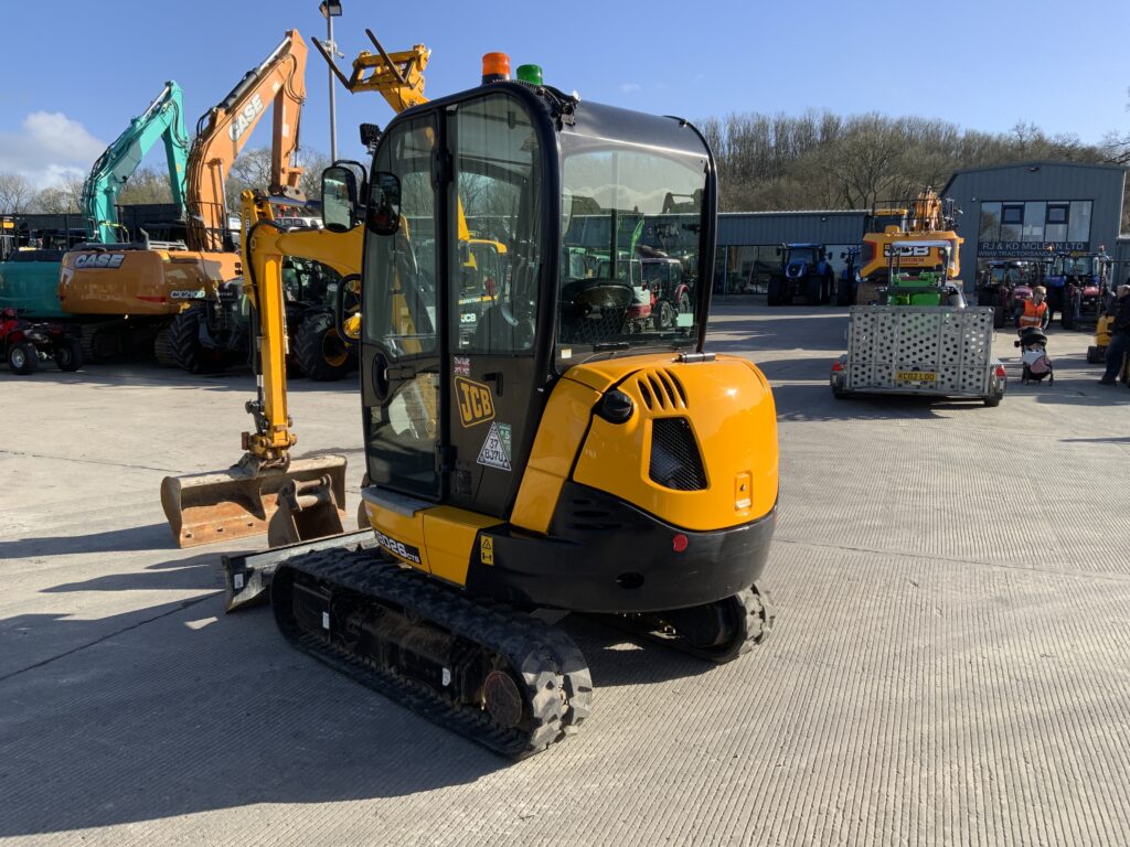 JCB 8026 CTS Digger (ST26041)