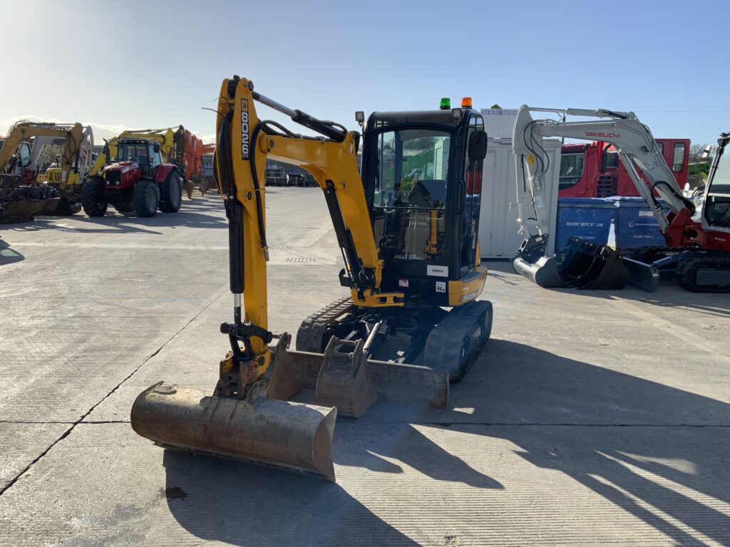 JCB 8026 CTS Digger (ST26041)