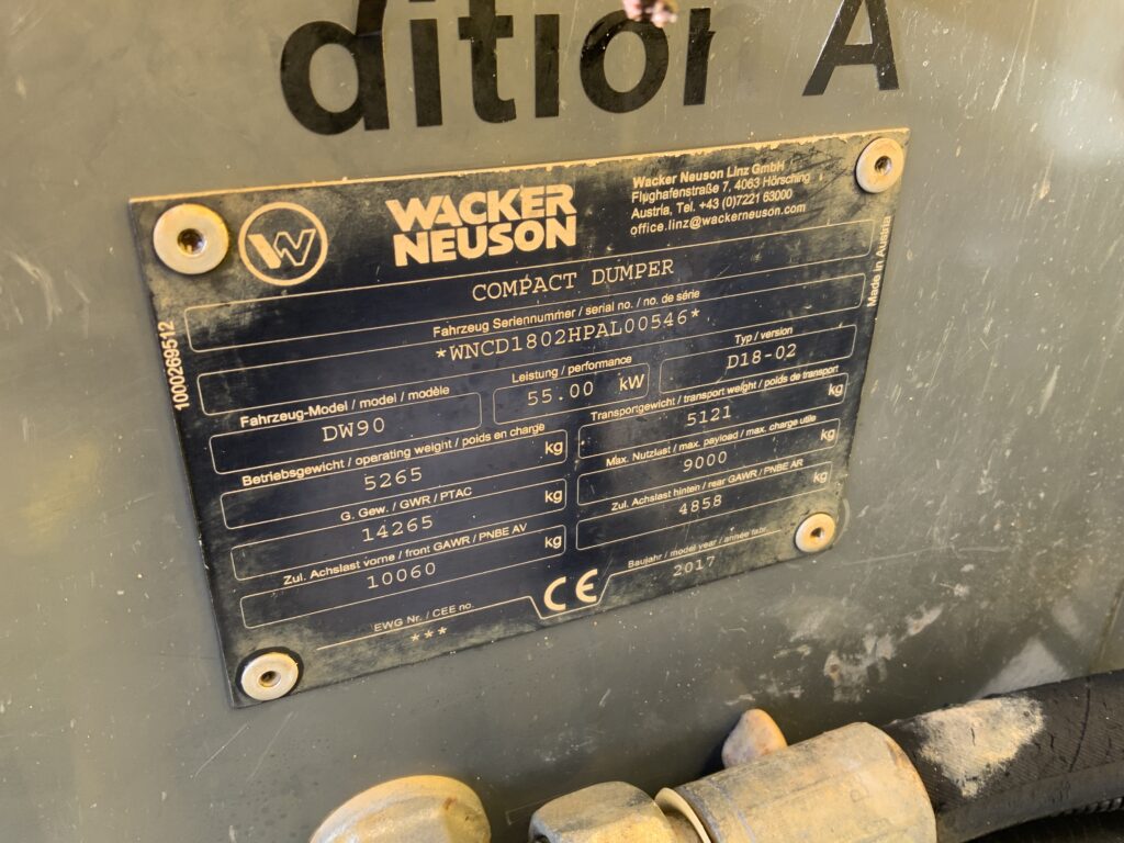 Wacker Neuson DW90 Straight Tip Dumper (ST25836)