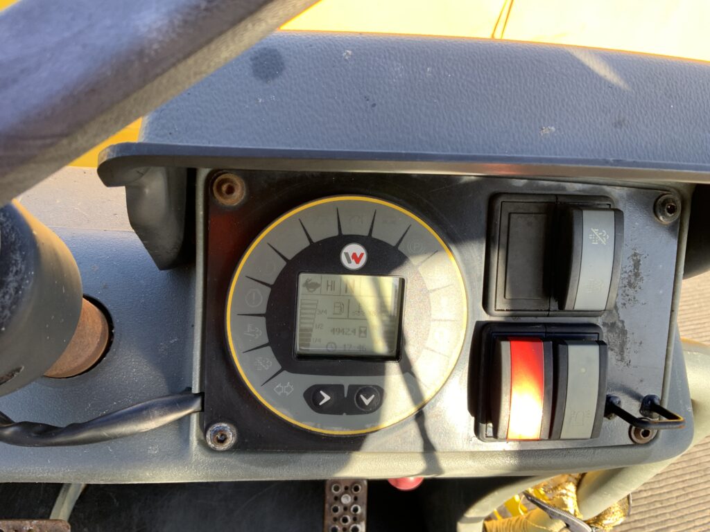 Wacker Neuson DW90 Straight Tip Dumper (ST25836)