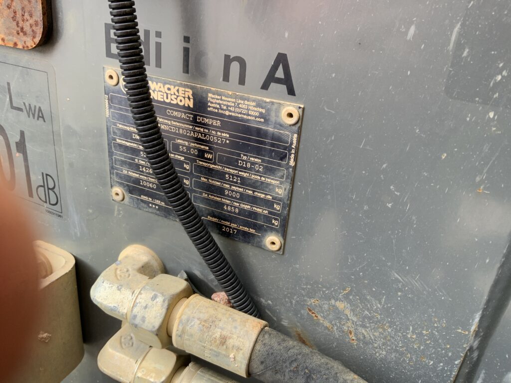 Wacker Neuson DW90 Straight Tip Dumper (ST25836)