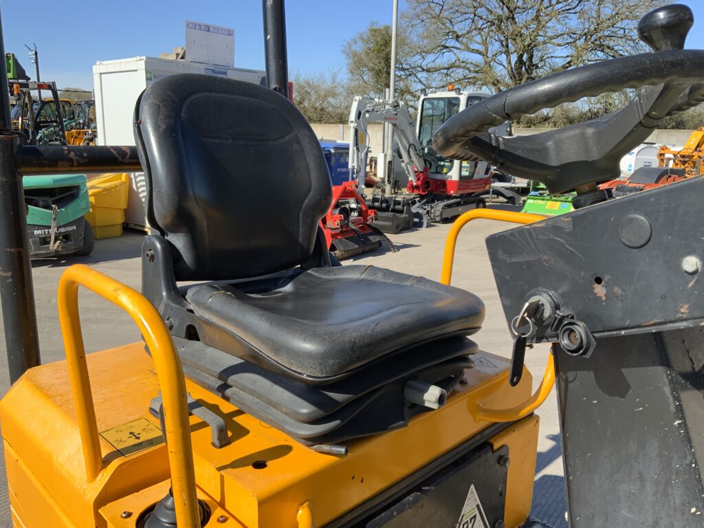 JCB 1 Tonne Hi Tip Dumper (ST25940)