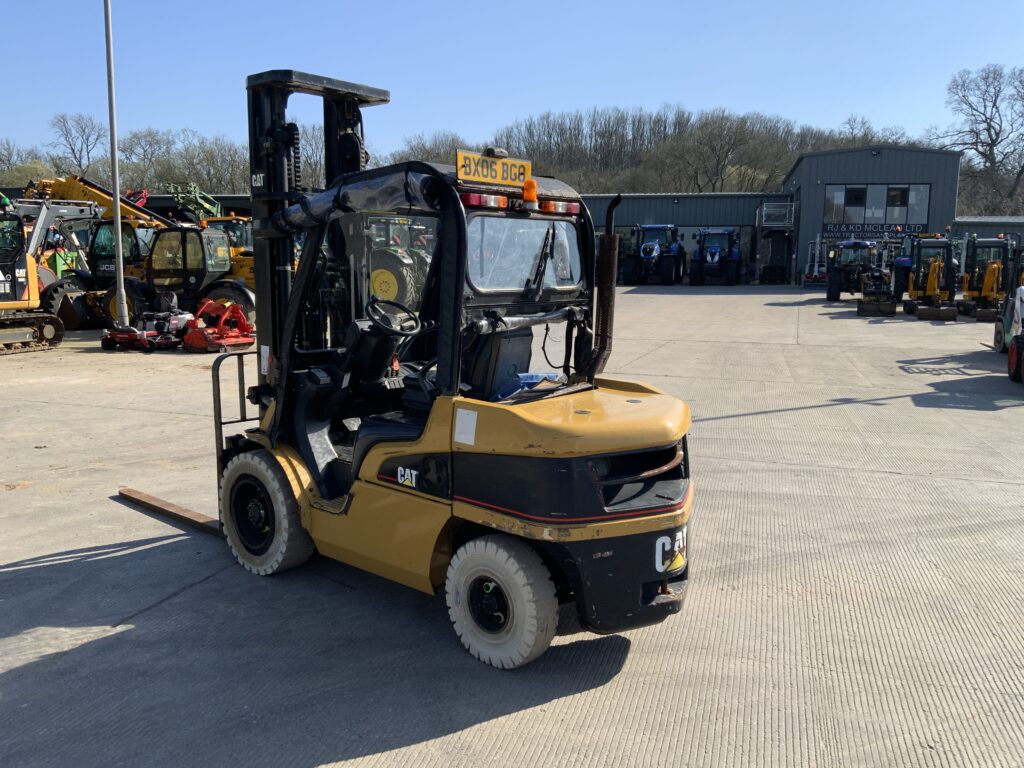 CAT 35 Forklift (ST26120)