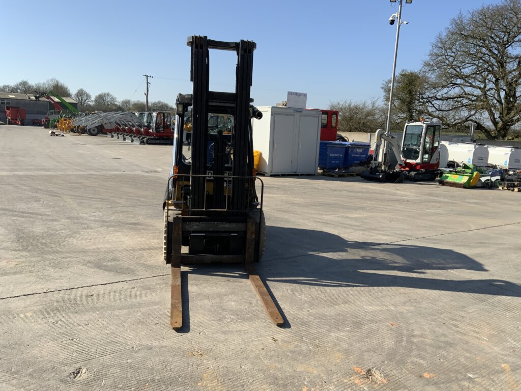 CAT 35 Forklift (ST26120)
