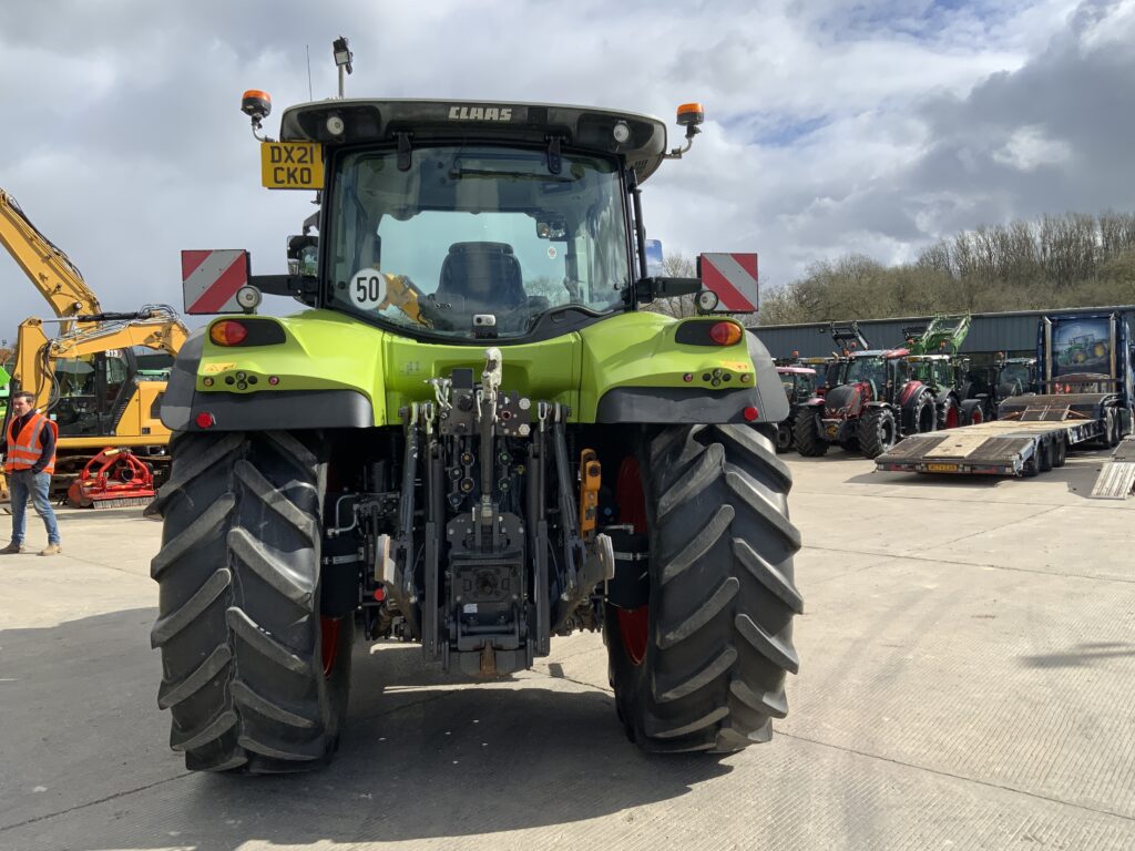 Claas 650 Arion Tractor (ST26239)