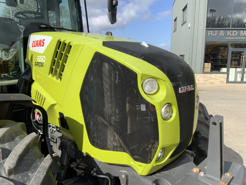 Claas 650 Arion Tractor (ST26239)