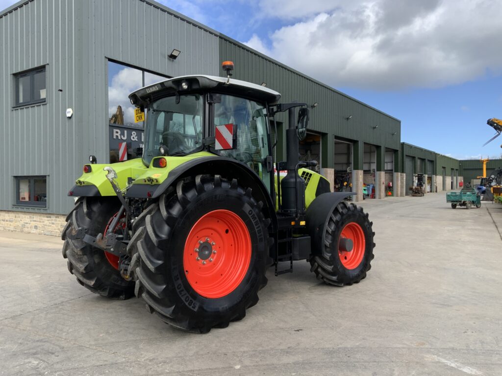 Claas 630 Arion Tractor (ST26240)
