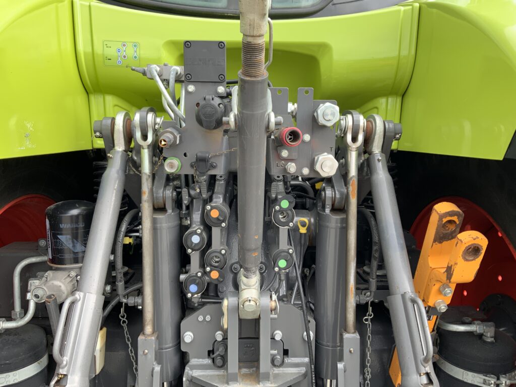 Claas 630 Arion Tractor (ST26240)