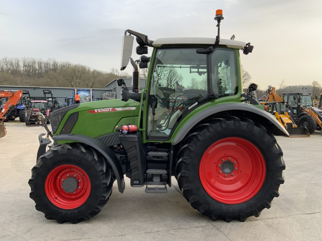 Fendt 313 Power Tractor (ST26018)