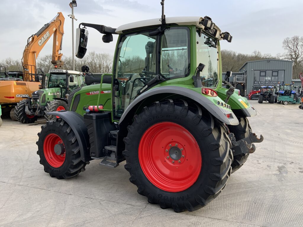 Fendt 313 Power Tractor (ST26018)