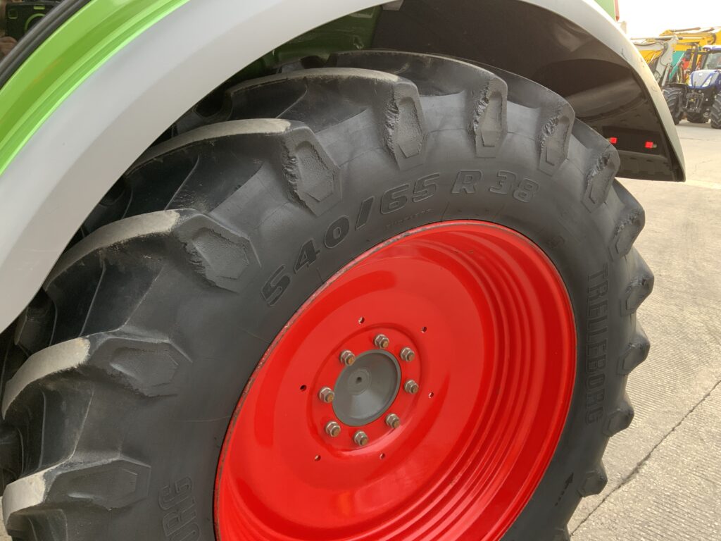 Fendt 313 Power Tractor (ST26018)