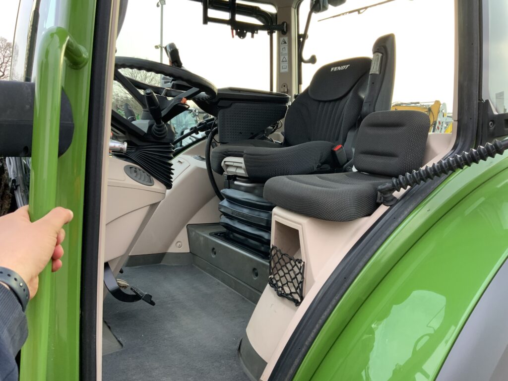 Fendt 313 Power Tractor (ST26018)