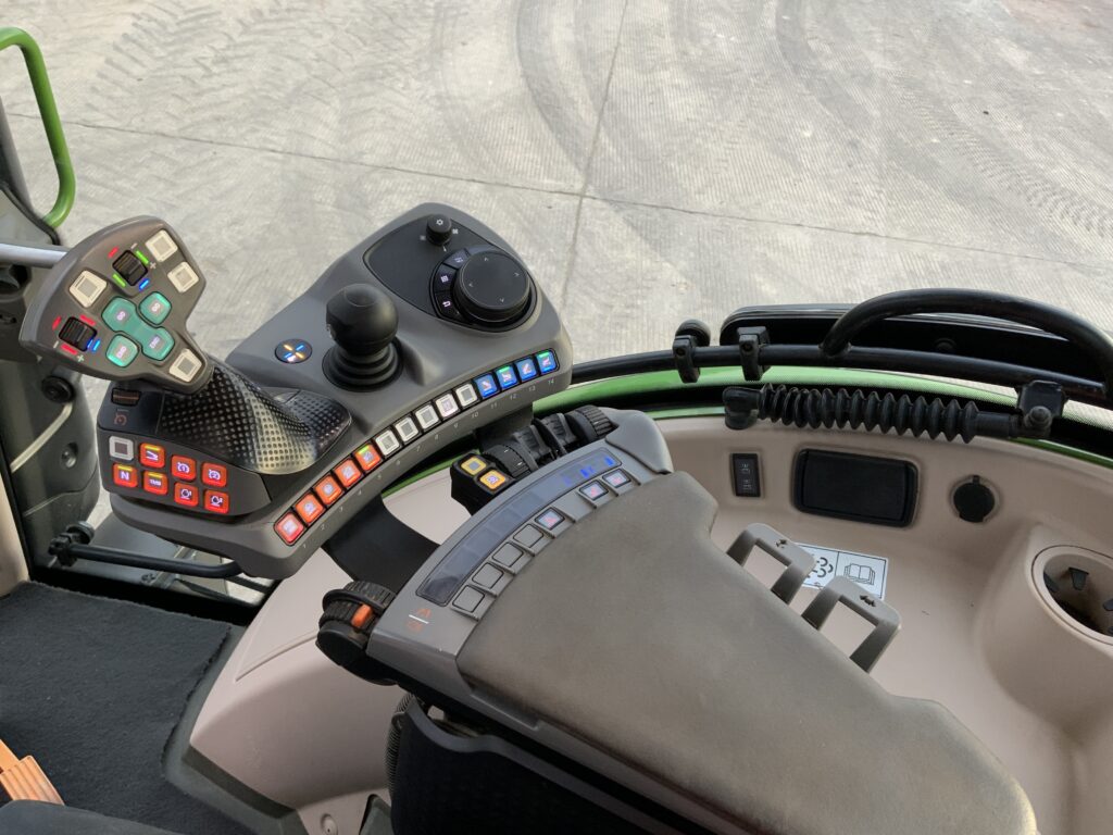 Fendt 313 Power Tractor (ST26018)