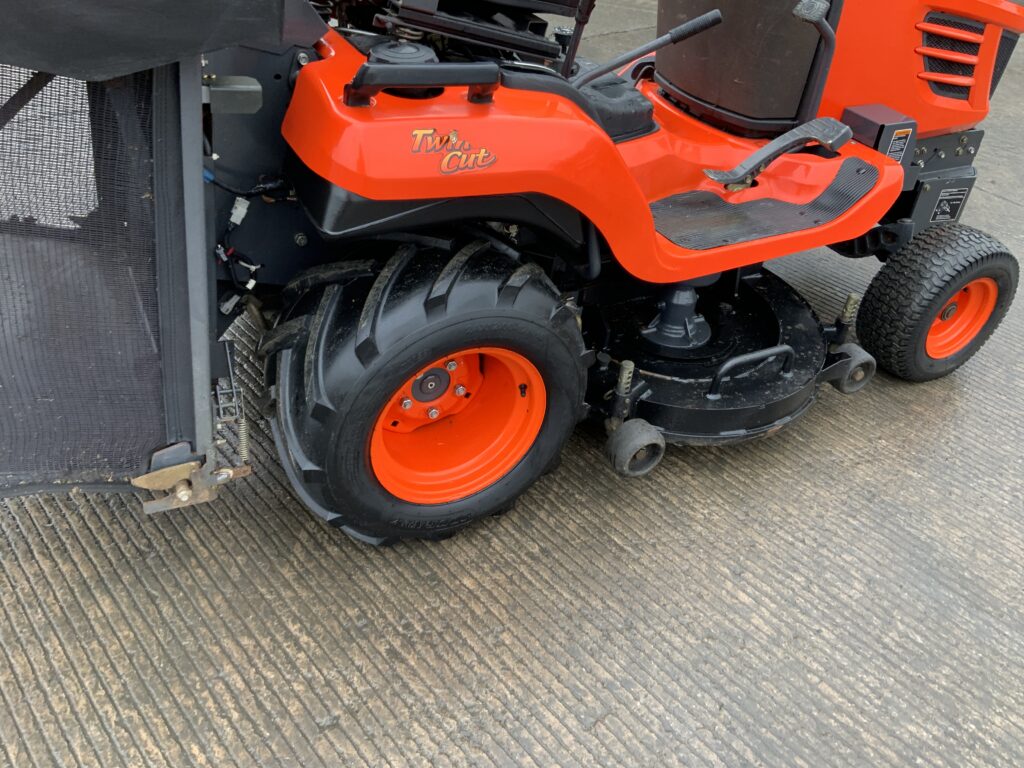 Kubota G23 Ride On Mower (ST26094)