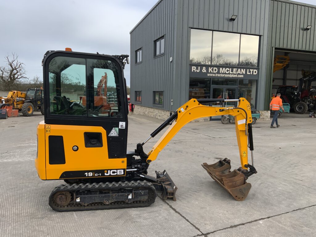 JCB 19c-1 Digger (ST25942)