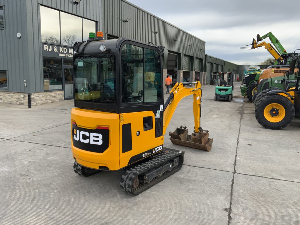 JCB 19c-1 Digger (ST25942)