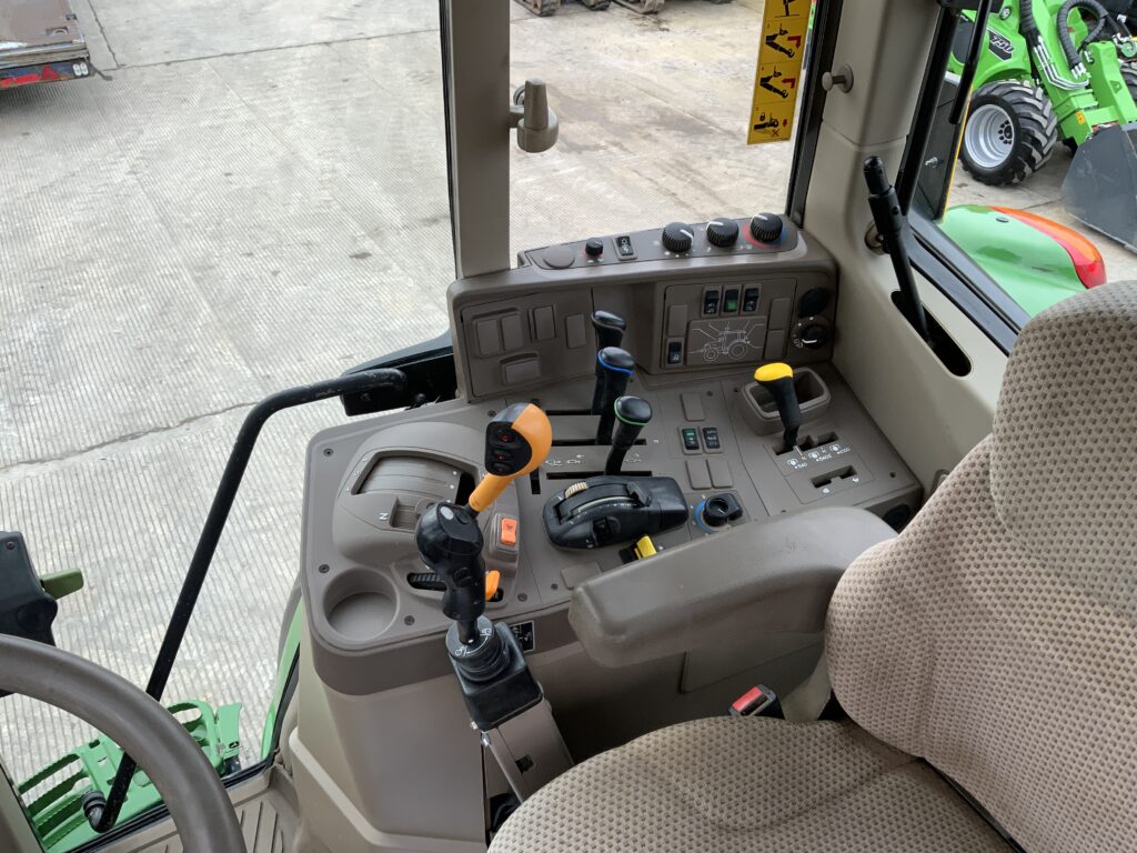 John Deere 6110M Tractor (ST26068)