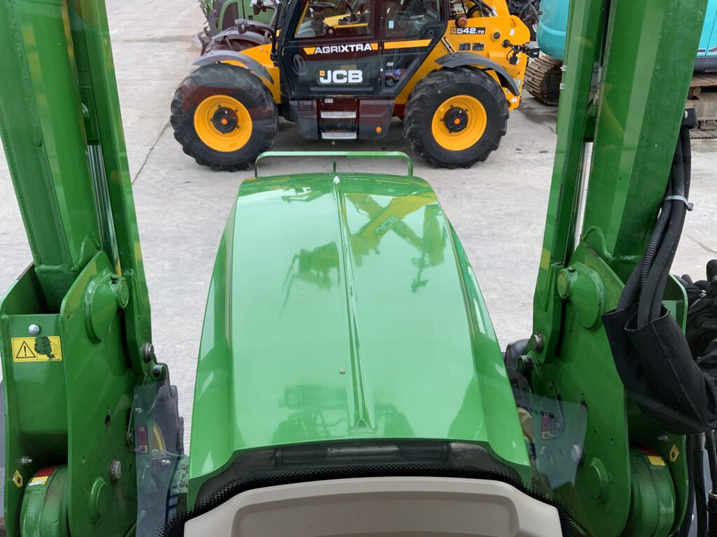 John Deere 6110M Tractor (ST26068)