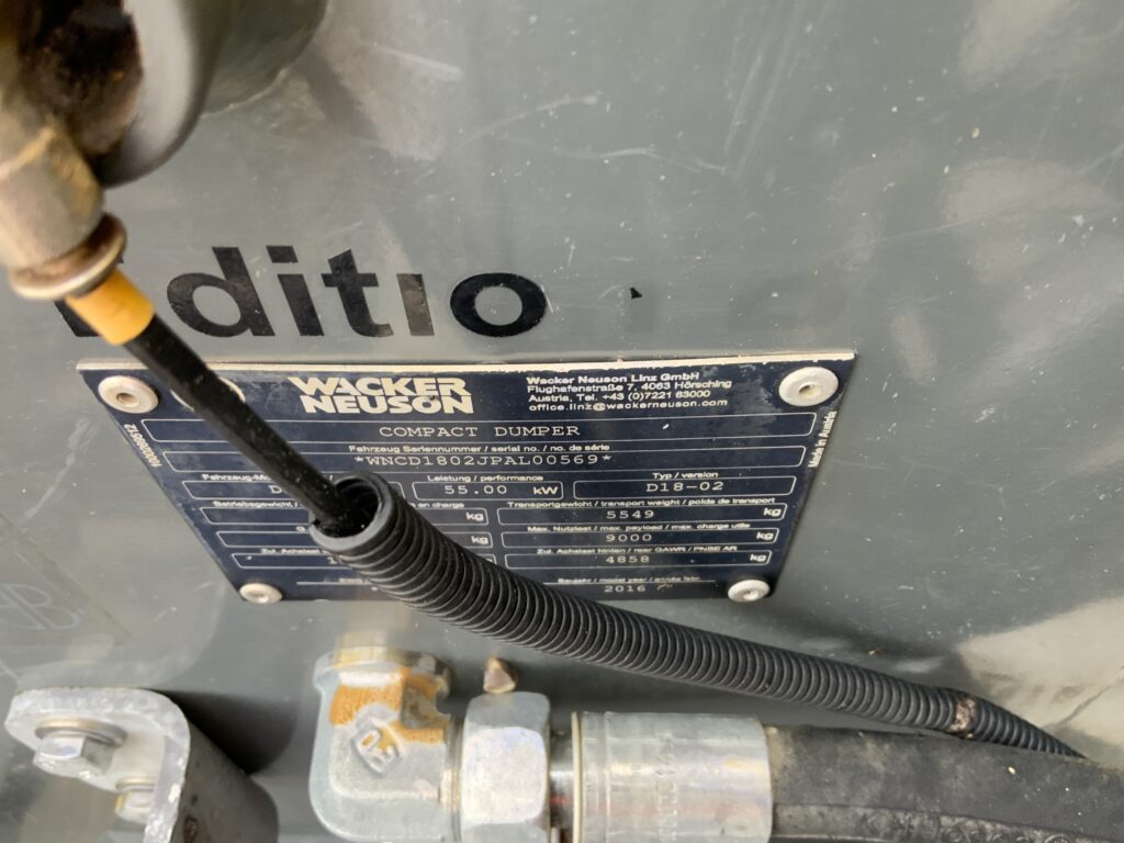 Wacker Neuson DW90 Swivel Tip Dumper (ST25837)