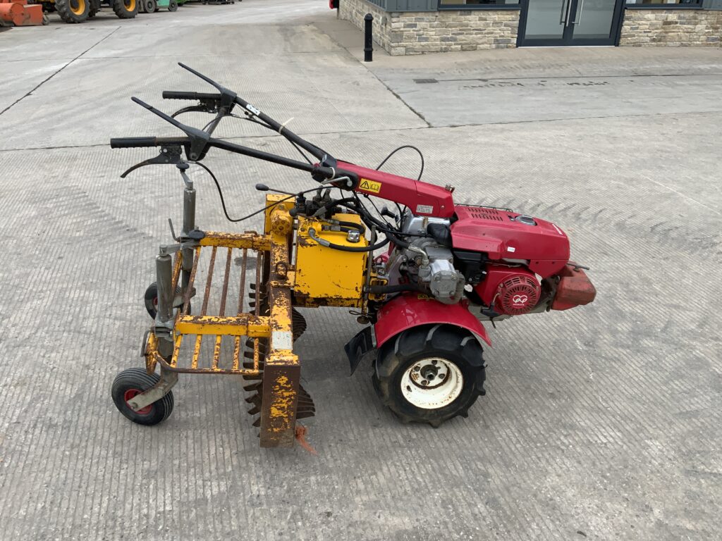 Honda F720 C/w Blec Stone-Raker (ST26225)