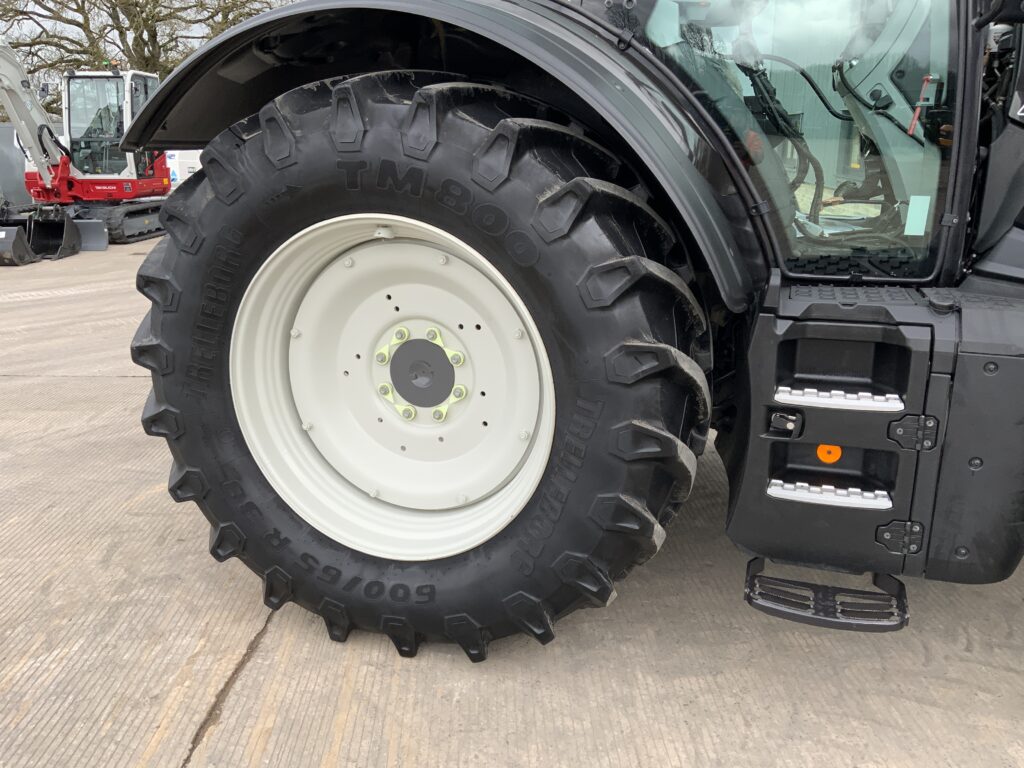 Valtra N134 Active Tractor (ST26110)