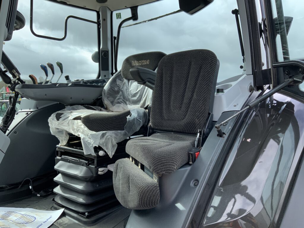 Valtra N134 Active Tractor (ST26110)