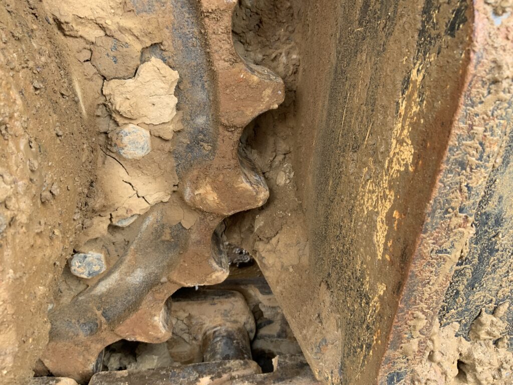 JCB 220X LC Digger (ST26183)