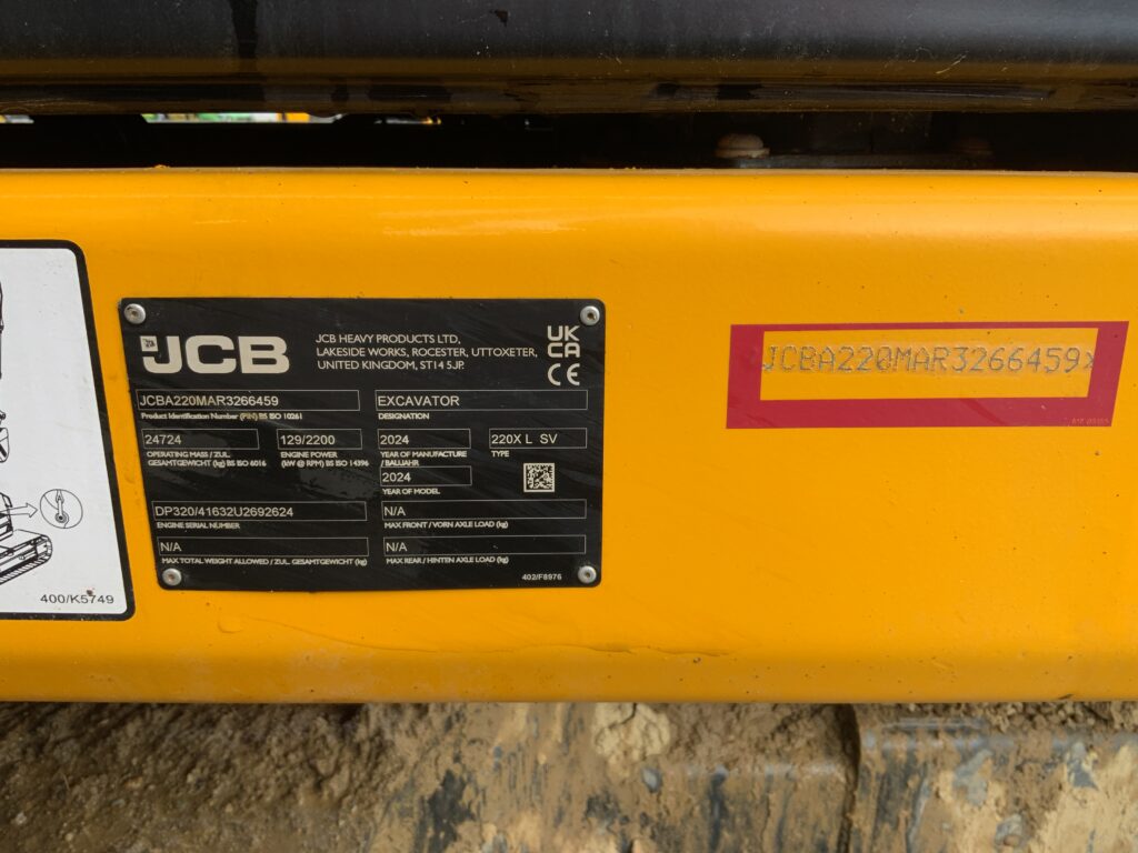 JCB 220X LC Digger (ST26183)