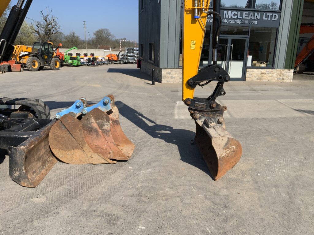 JCB 86c-2 Digger (ST26174)