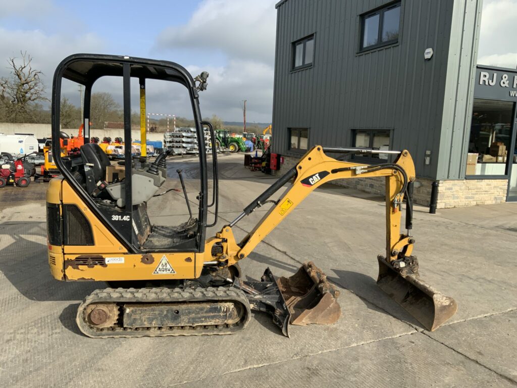 CAT 301.4C Digger (ST25991)