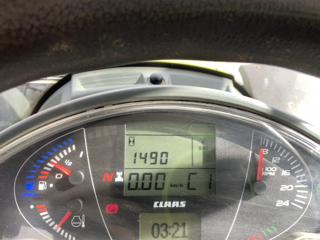 Claas 650 Arion Tractor (ST26239)