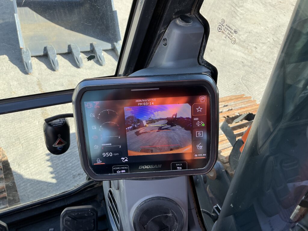 Doosan DX140 LCR-7 Digger (ST25352)