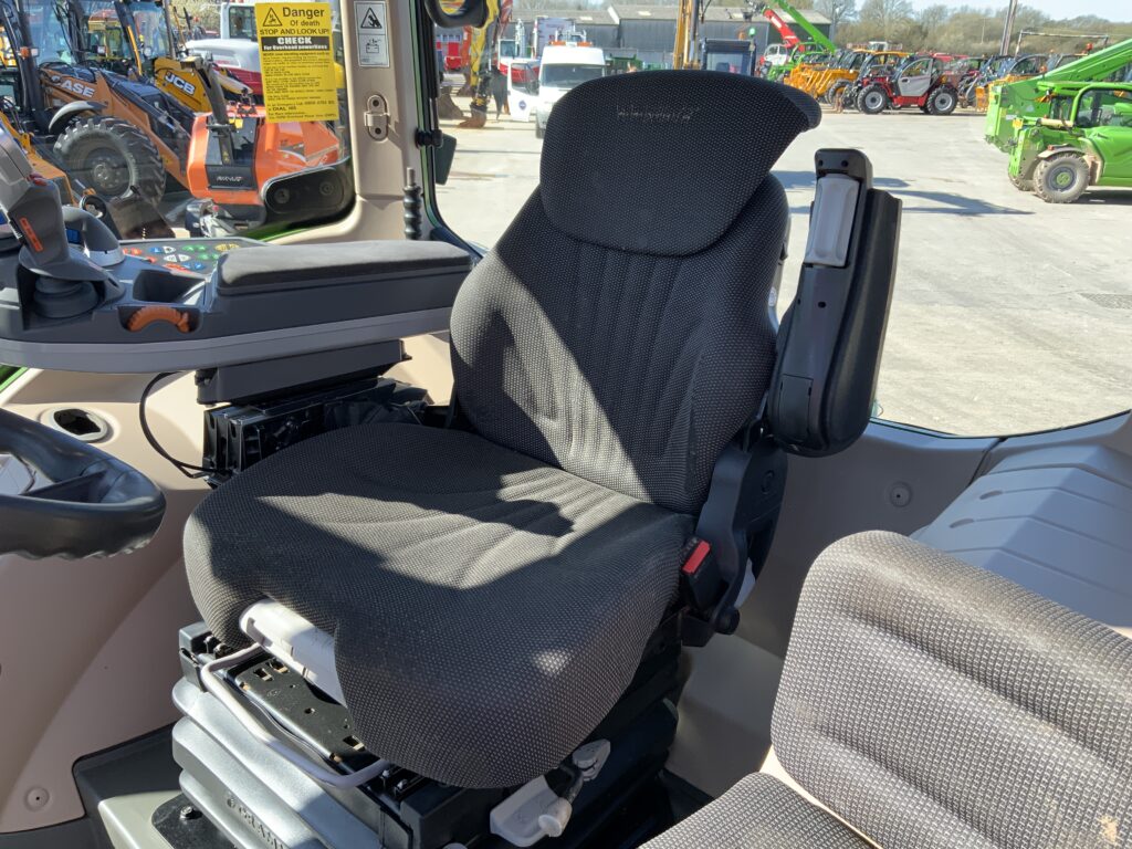 Fendt 516 Power Tractor (ST26070)