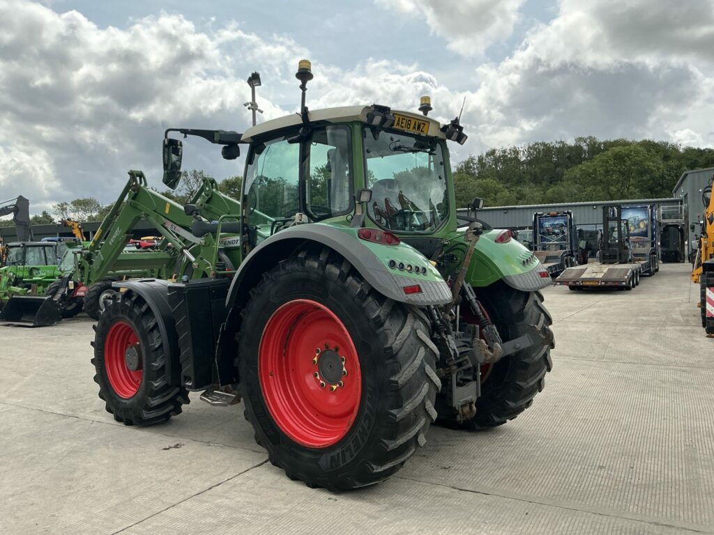 Fendt 724 Power Plus Tractor (ST23425)