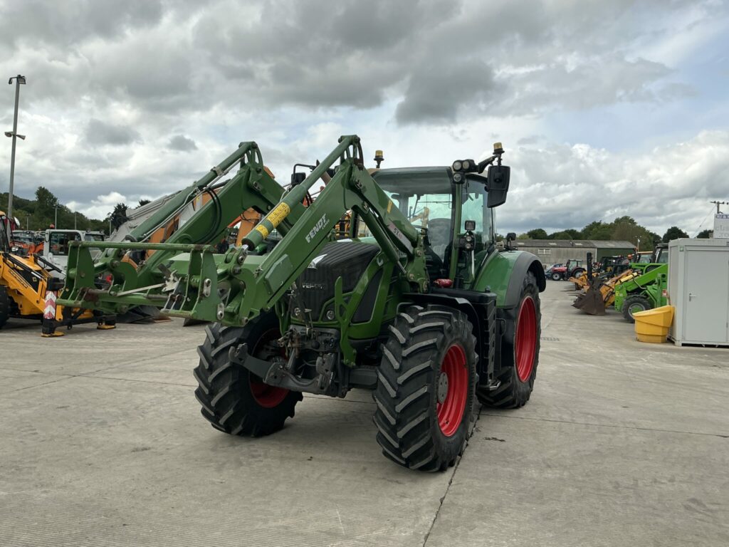 Fendt 724 Power Plus Tractor (ST23425)