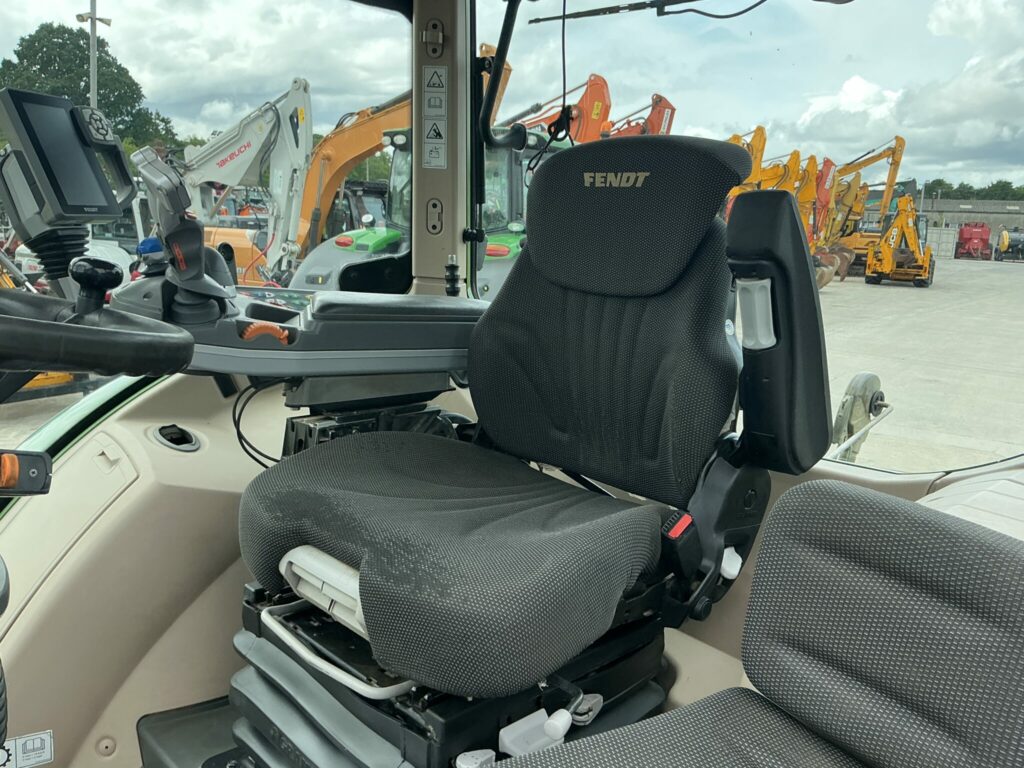 Fendt 724 Power Plus Tractor (ST23425)