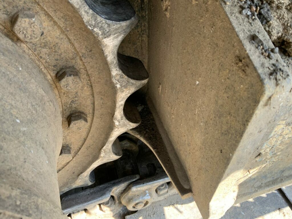 Hitachi Zaxis 130LCN-3 Digger (ST22593)