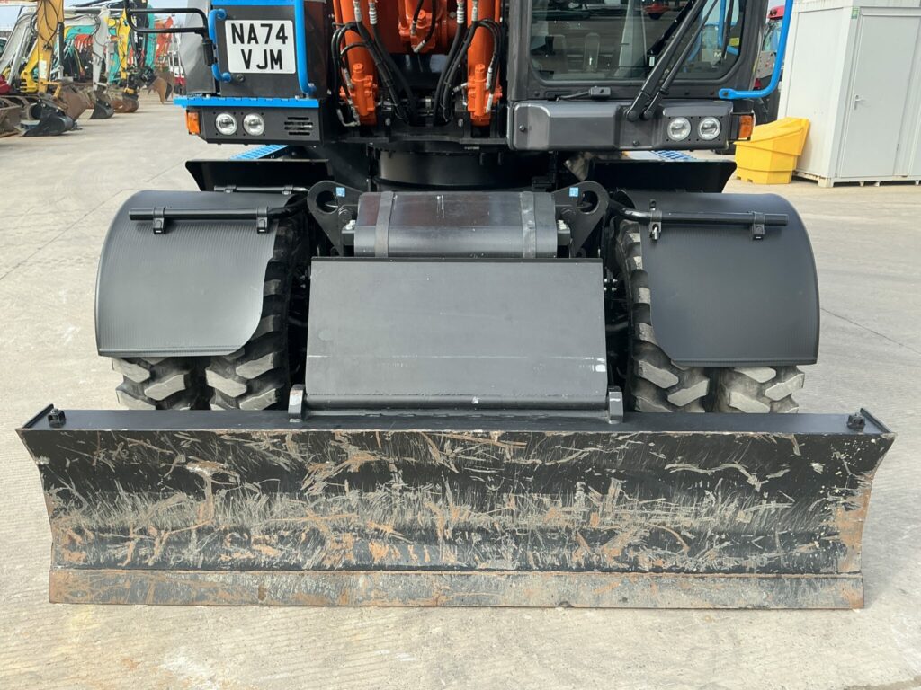 Hitachi Zaxis 135W Tab boom Rubber duck Digger (ST26075)