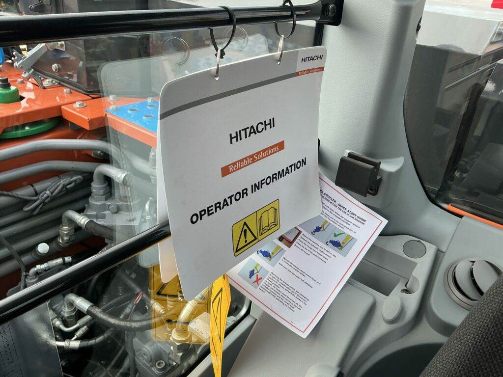 Hitachi Zaxis 135W Tab boom Rubber duck Digger (ST26075)