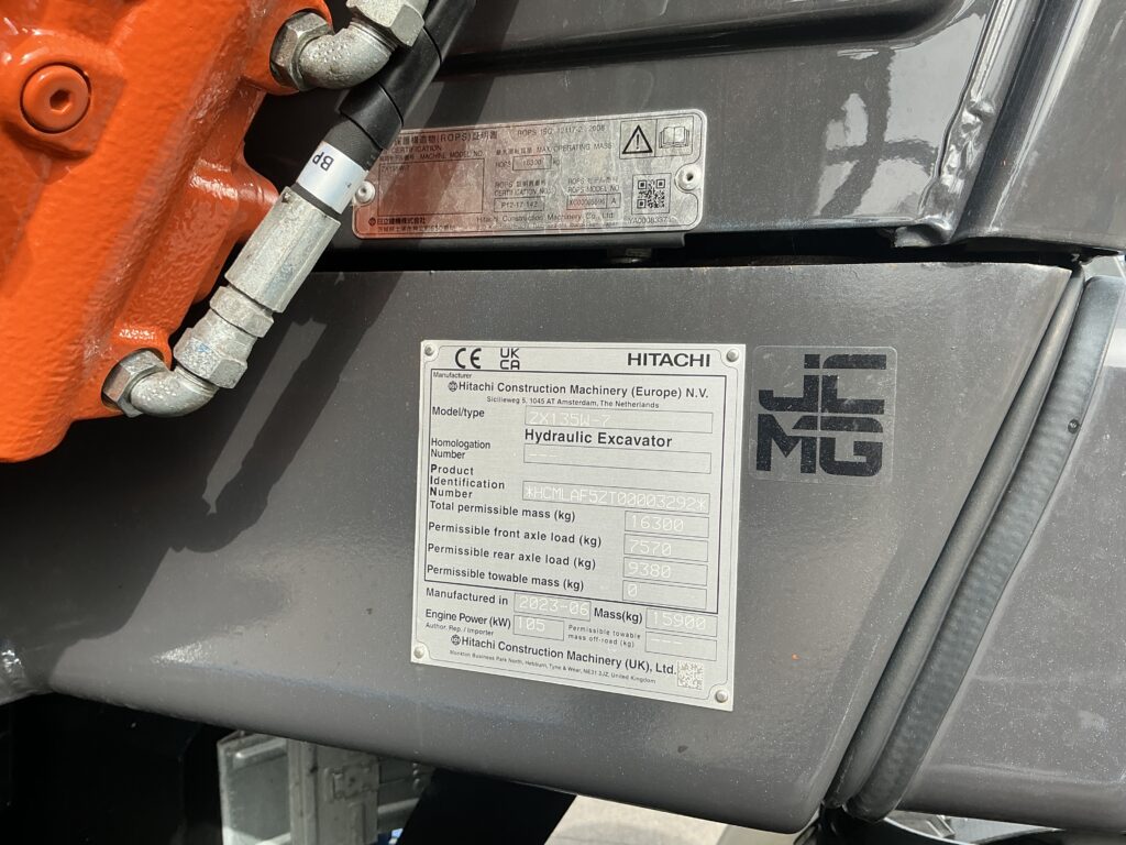 Hitachi Zaxis 135W Tab boom Rubber duck Digger (ST26075)