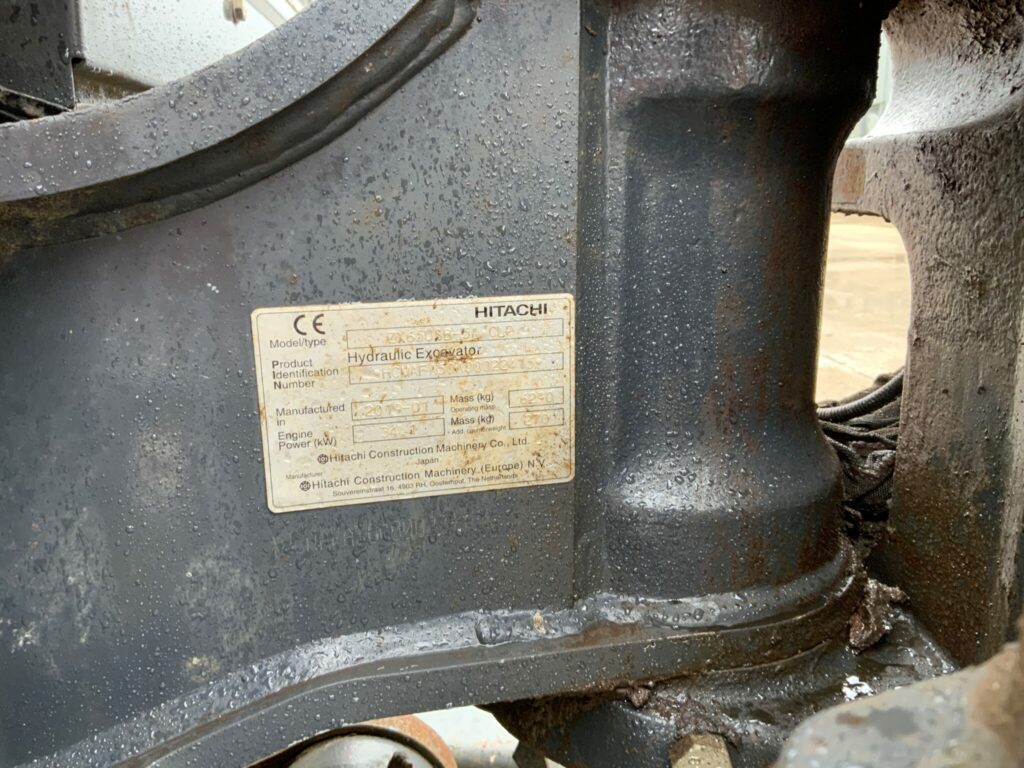 Hitachi Zaxis 65 USB-5A Digger (ST25605)