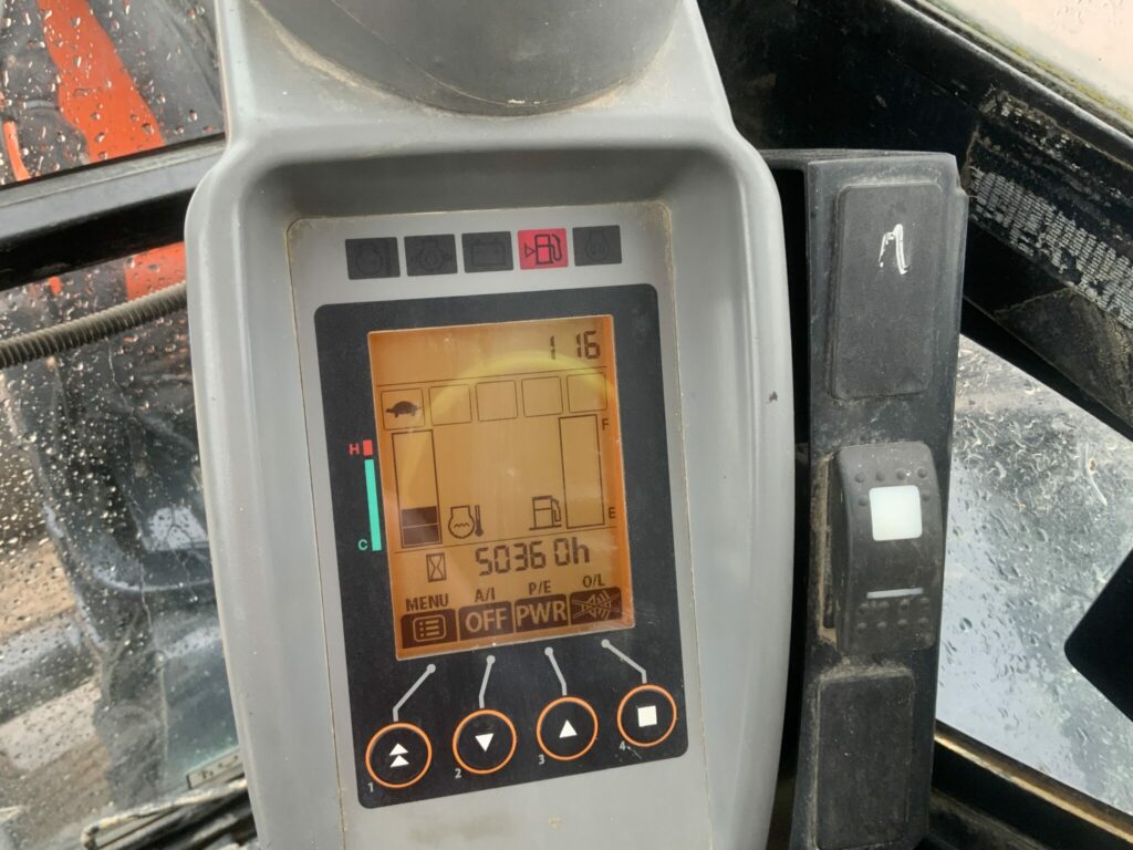 Hitachi ZX65 USB-5 Digger (ST25603)