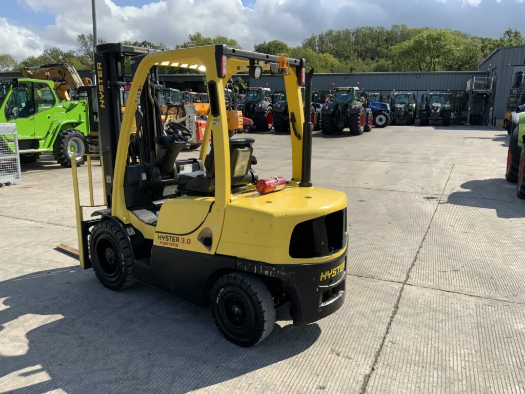 Hyster 3.0 Fortens Fork Lift (ST24360)