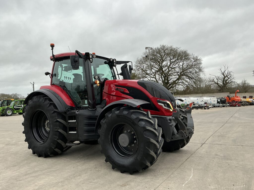 Valtra T255 Active Tractor (ST25715)