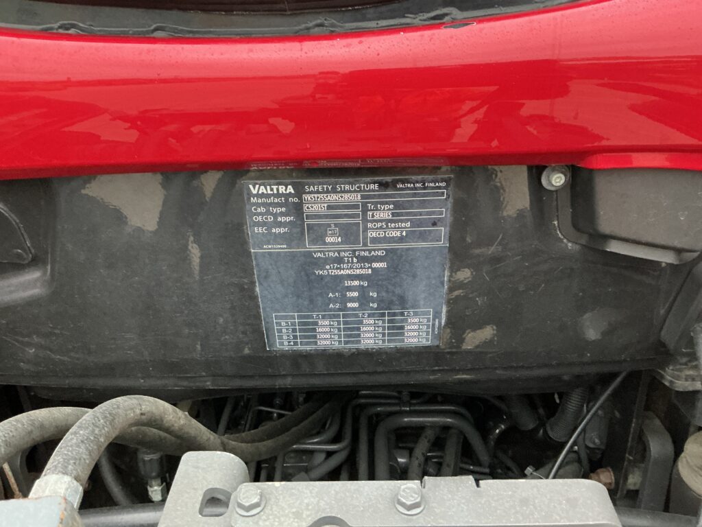 Valtra T255 Active Tractor (ST25715)