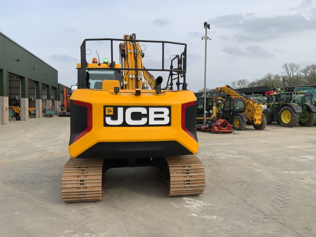 JCB 140X LC Digger (ST26188)