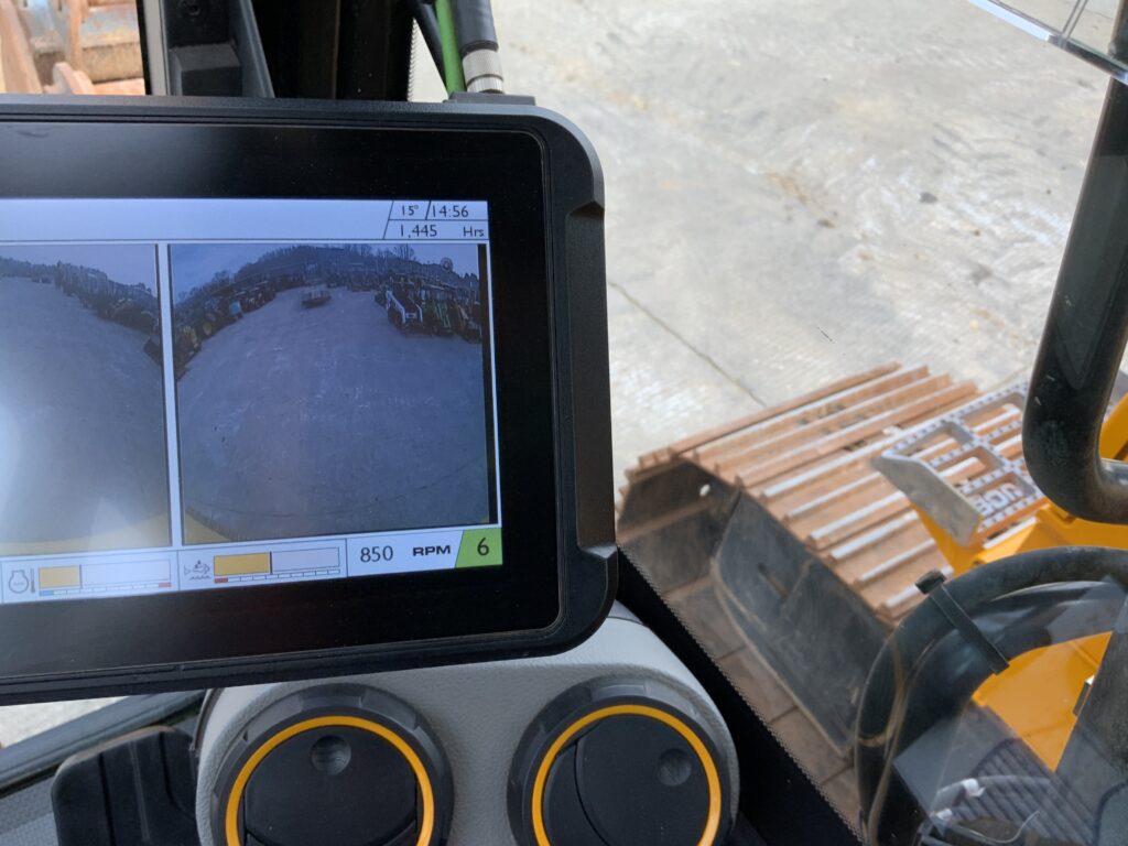 JCB 140X LC Digger (ST26188)