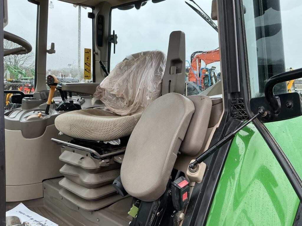 John Deere 6090M Tractor (ST26116)