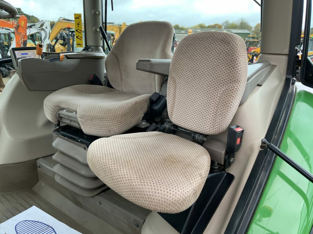 John Deere 6190R Tractor (ST24931)