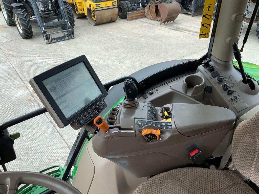 John Deere 6215R Tractor (ST23802)